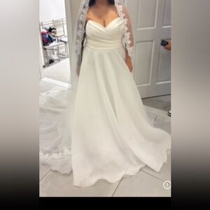 Elegant White Wedding Dress